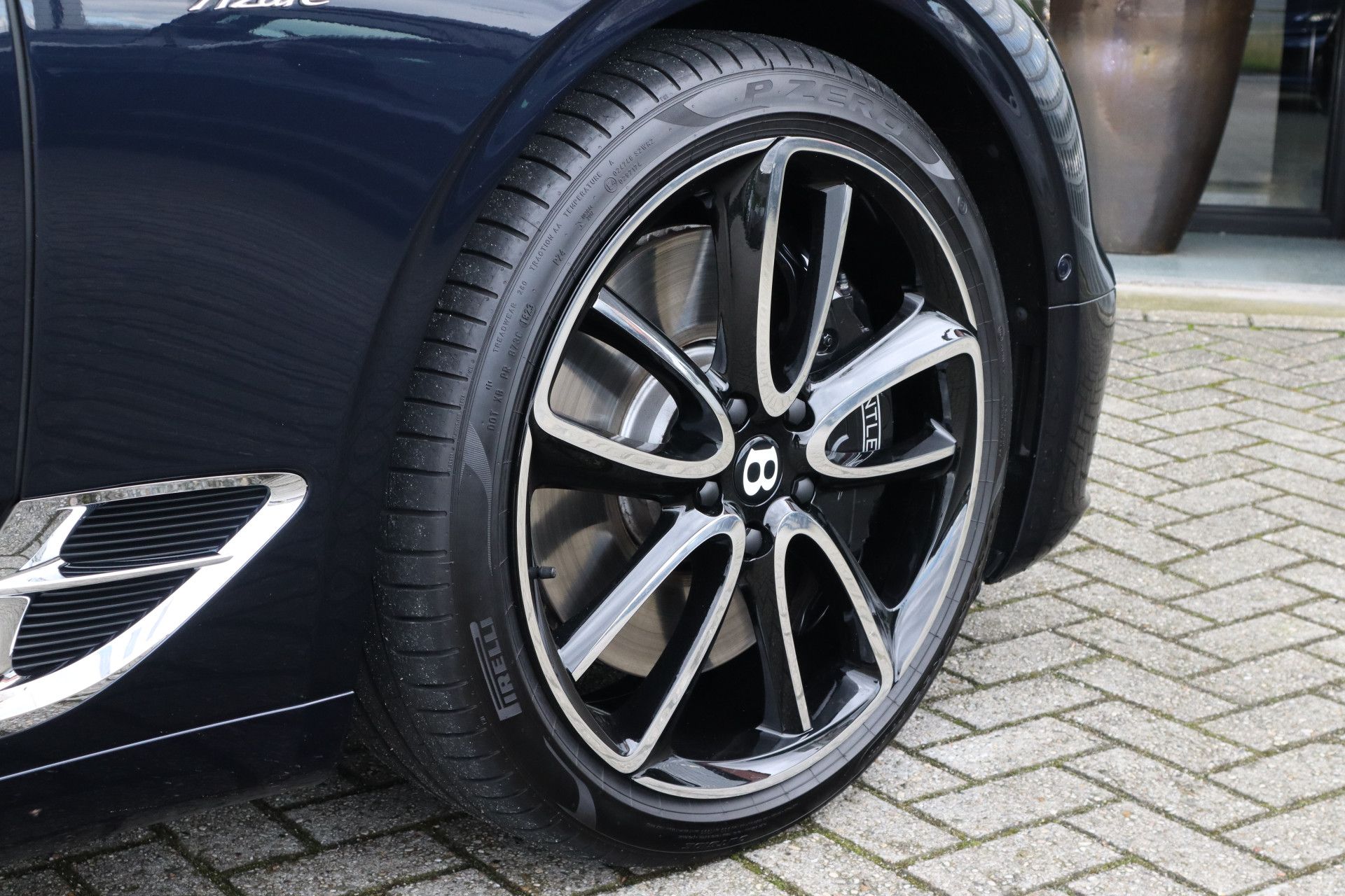 Afbeelding Bentley Continental GTC 4.0 V8 Azure | Mulliner, Naim Audio, Massage, Nachtzicht, Nekverwarming, Zitklima, Stuurverwarming