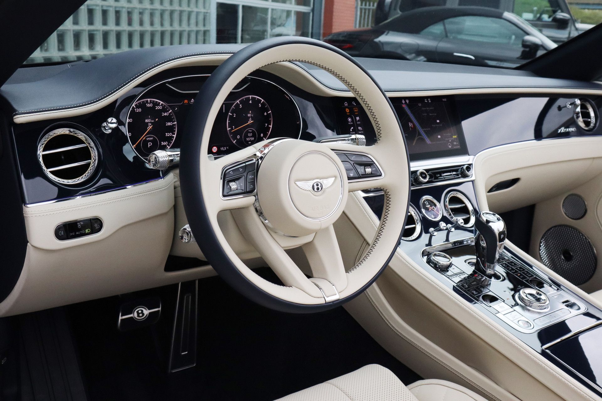 Afbeelding Bentley Continental GTC 4.0 V8 Azure | Mulliner, Naim Audio, Massage, Nachtzicht, Nekverwarming, Zitklima, Stuurverwarming