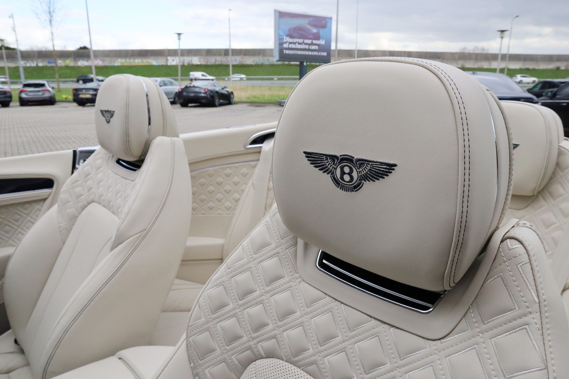 Afbeelding Bentley Continental GTC 4.0 V8 Azure | Mulliner, Naim Audio, Massage, Nachtzicht, Nekverwarming, Zitklima, Stuurverwarming