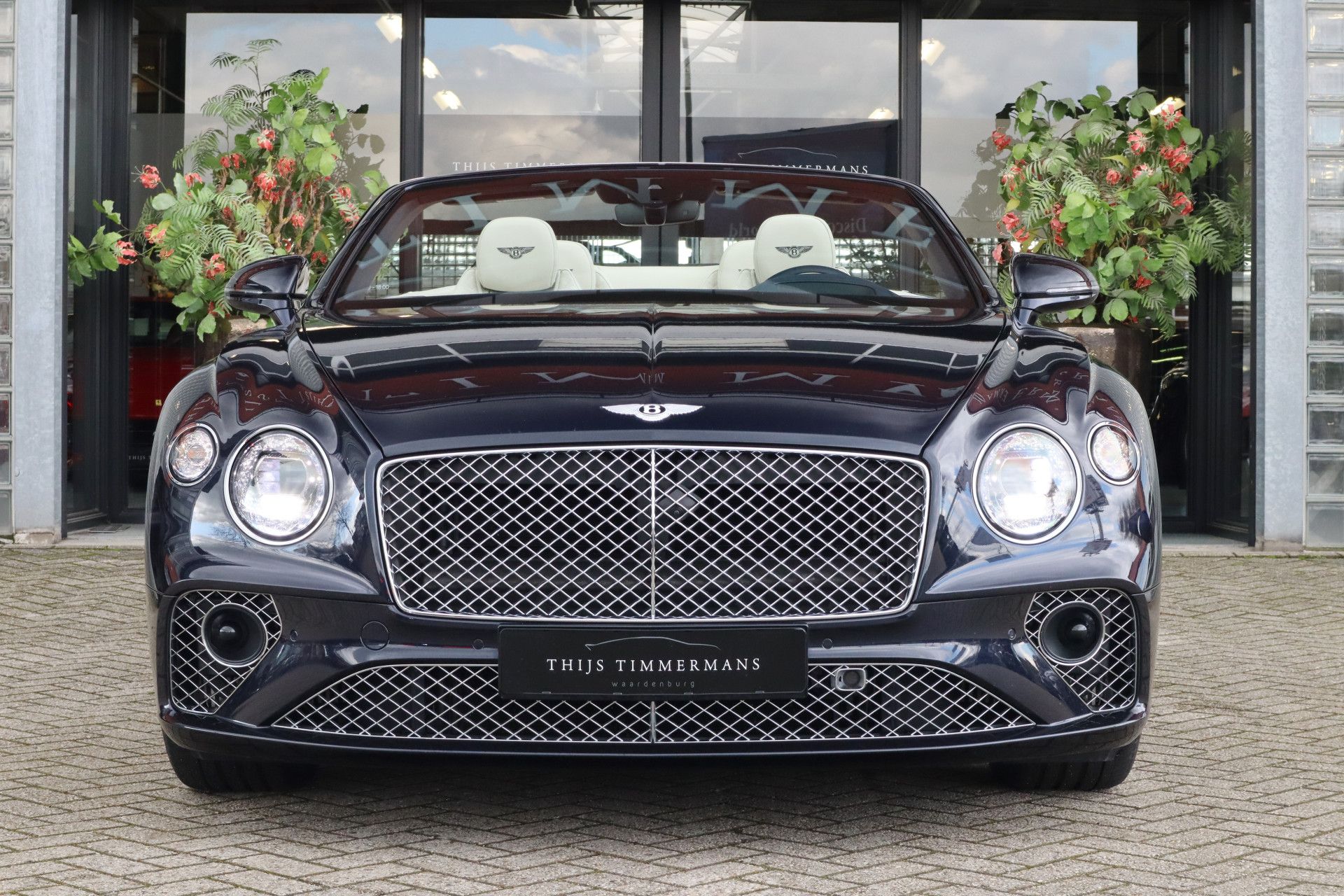 Afbeelding Bentley Continental GTC 4.0 V8 Azure | Mulliner, Naim Audio, Massage, Nachtzicht, Nekverwarming, Zitklima, Stuurverwarming