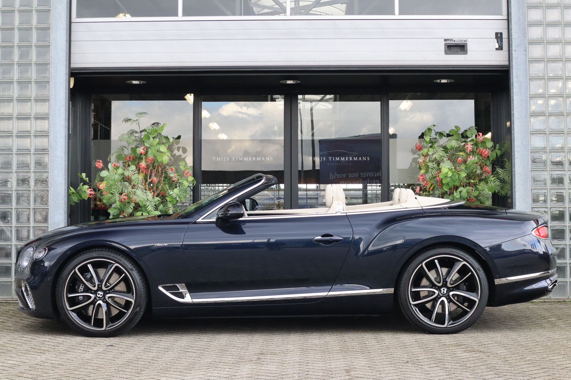 Afbeelding Bentley Continental GTC 4.0 V8 Azure | Mulliner, Naim Audio, Massage, Nachtzicht, Nekverwarming, Zitklima, Stuurverwarming