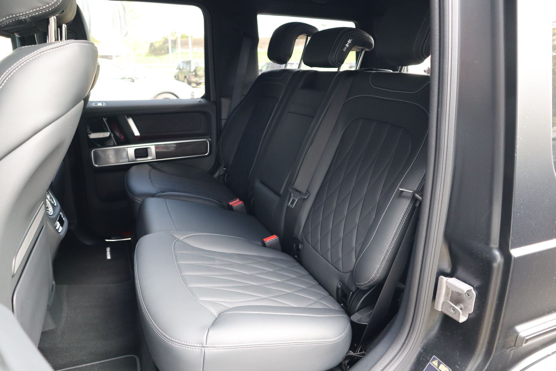 Afbeelding Mercedes-AMG G-Klasse  63 | Performance-pakket, Carbon int., Burmester 3D, Massage, Trekhaak, Keyless-go, Zitklima, Stuurverwarming