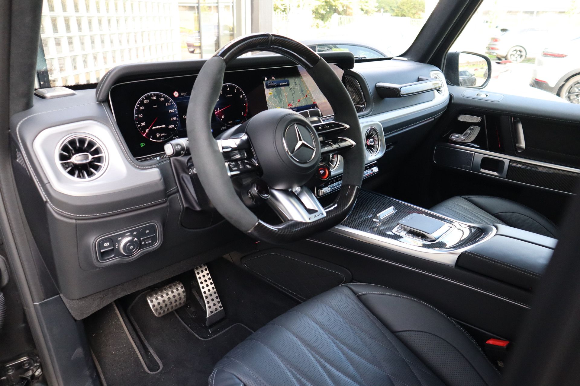 Afbeelding Mercedes-AMG G-Klasse  63 | Performance-pakket, Carbon int., Burmester 3D, Massage, Trekhaak, Keyless-go, Zitklima, Stuurverwarming