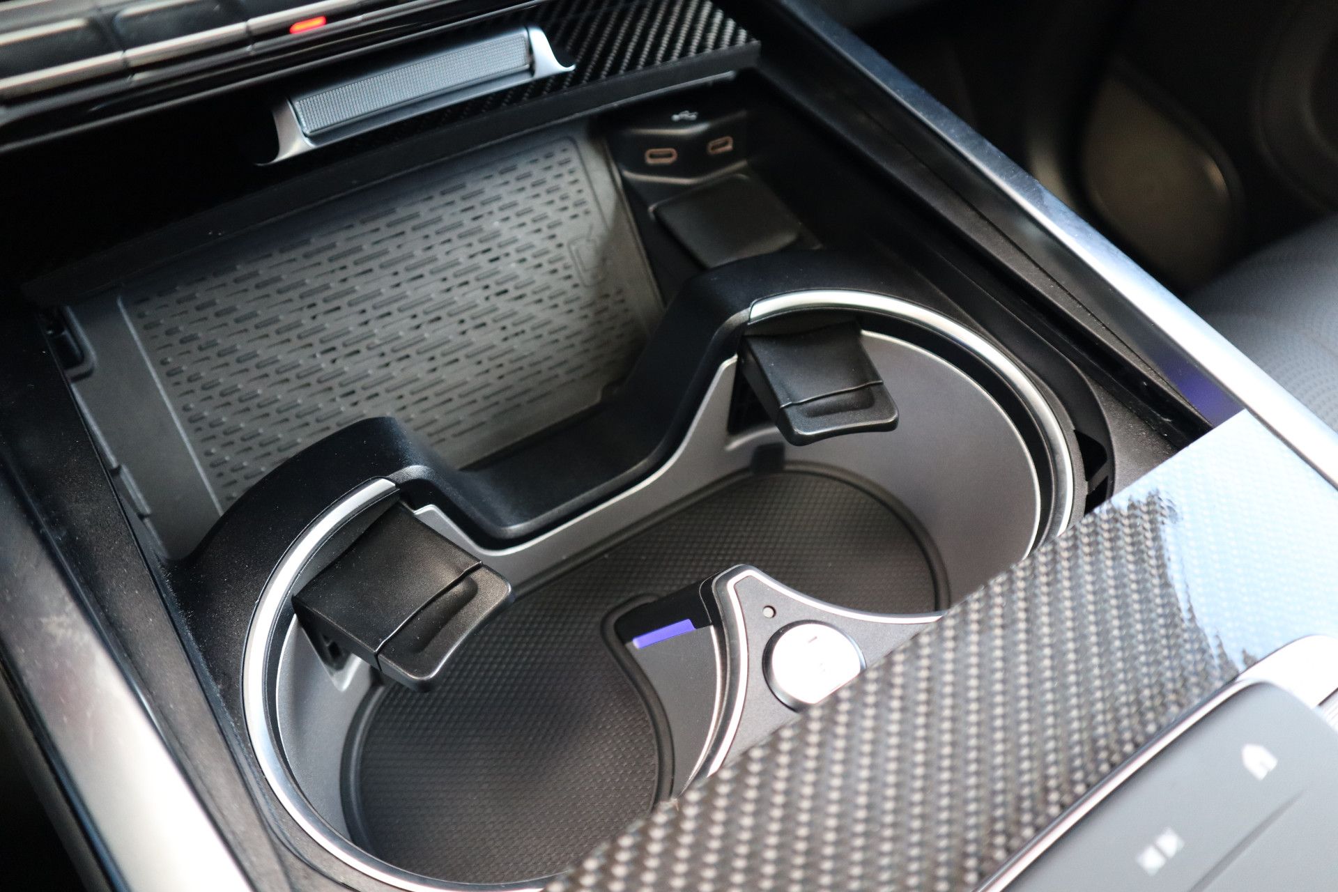 Afbeelding Mercedes-AMG G-Klasse  63 | Performance-pakket, Carbon int., Burmester 3D, Massage, Trekhaak, Keyless-go, Zitklima, Stuurverwarming
