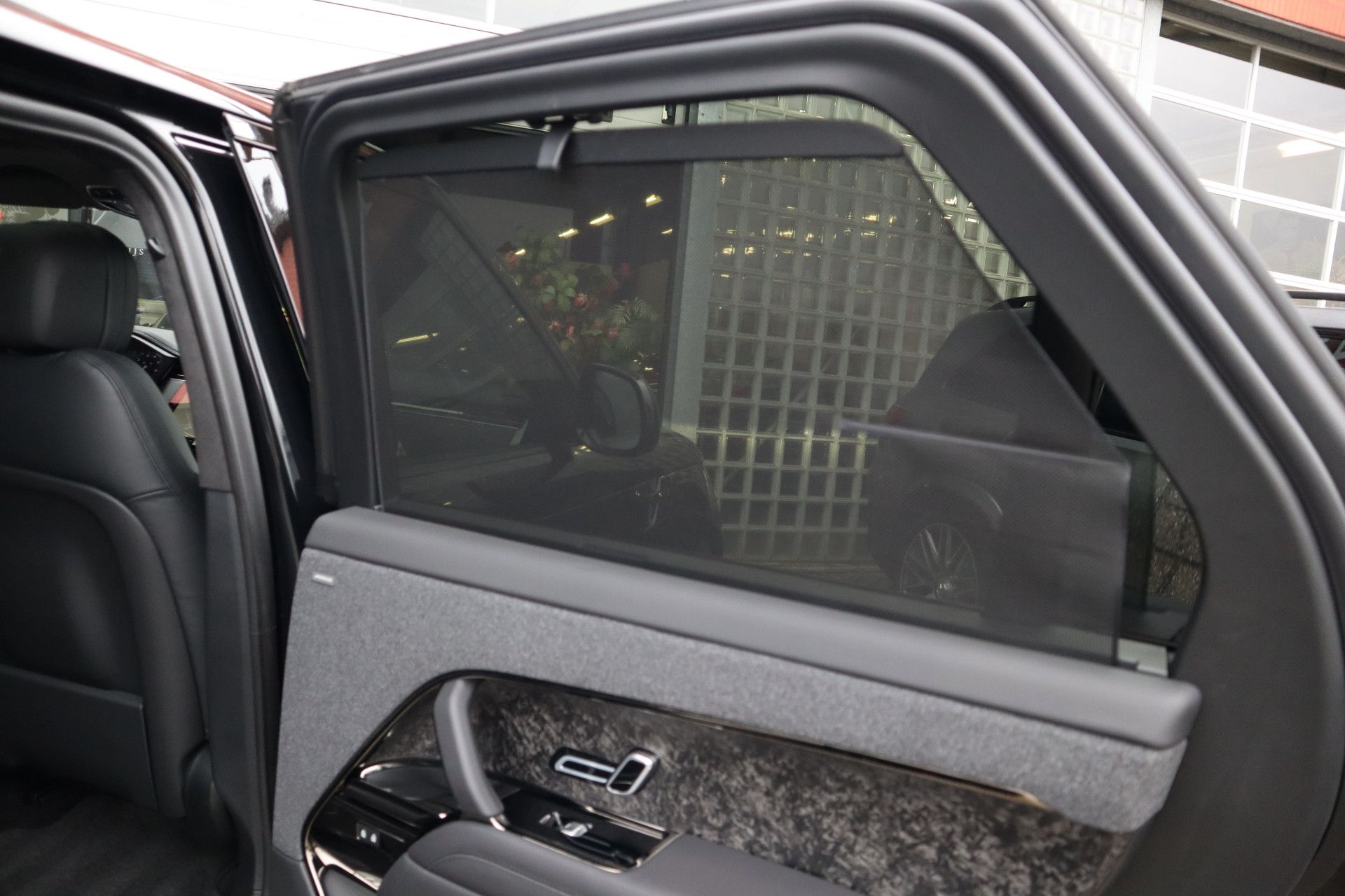 Afbeelding Land Rover Range Rover Sport 4.4 P530 First Edition | Meridian Audio, Massage, Pano, ACC, Trekhaak, Zitklima, Stuurverwarming, Zonweringspakket