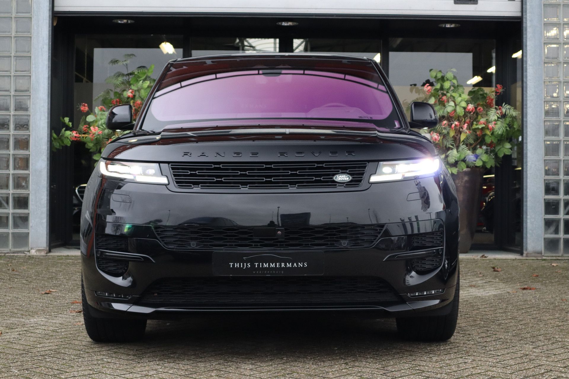 Afbeelding Land Rover Range Rover Sport 4.4 P530 First Edition | Meridian Audio, Massage, Pano, ACC, Trekhaak, Zitklima, Stuurverwarming, Zonweringspakket