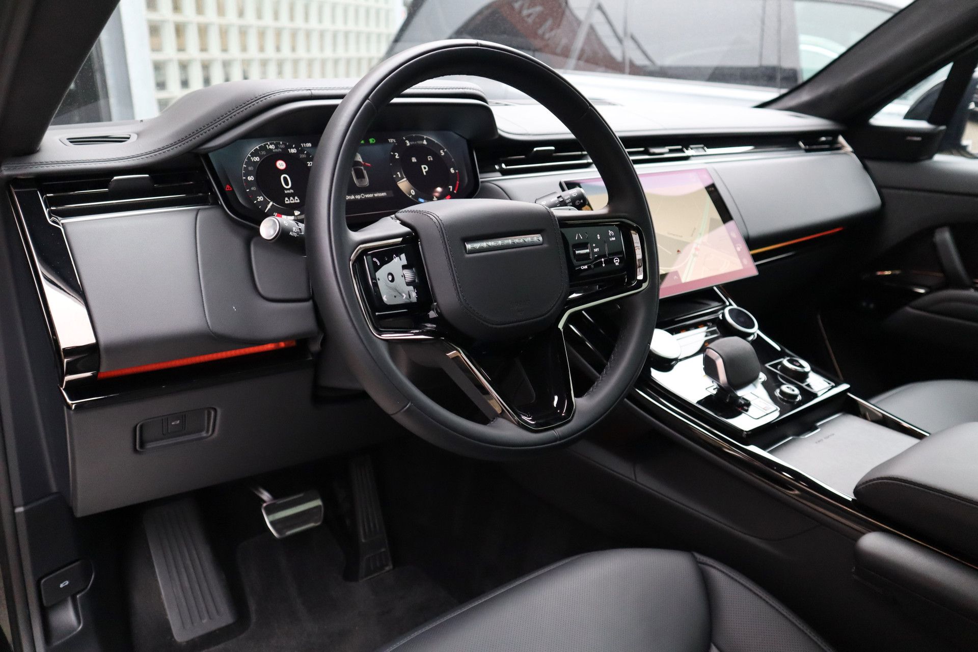 Afbeelding Land Rover Range Rover Sport 4.4 P530 First Edition | Meridian Audio, Massage, Pano, ACC, Trekhaak, Zitklima, Stuurverwarming, Zonweringspakket