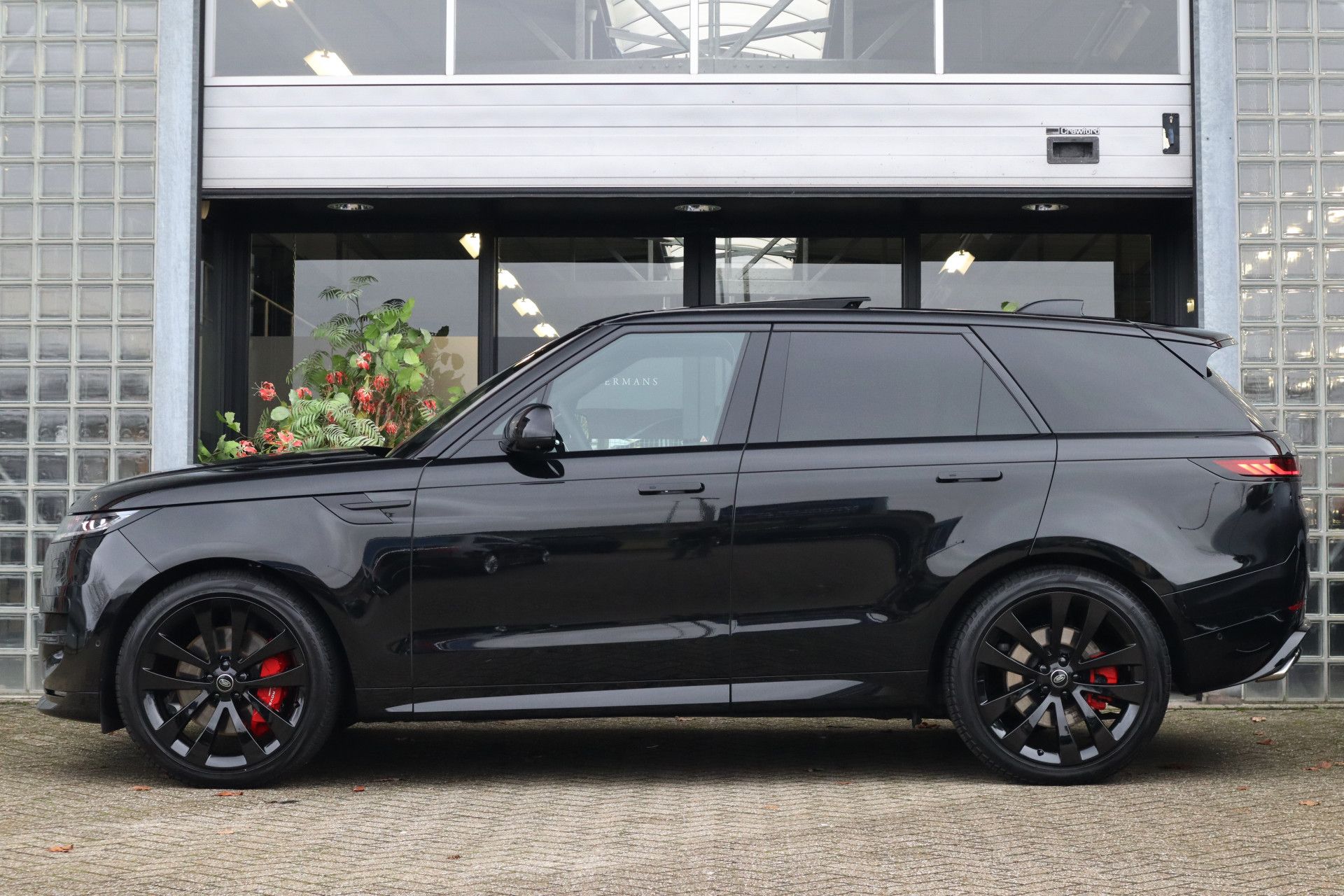 Afbeelding Land Rover Range Rover Sport 4.4 P530 First Edition | Meridian Audio, Massage, Pano, ACC, Trekhaak, Zitklima, Stuurverwarming, Zonweringspakket