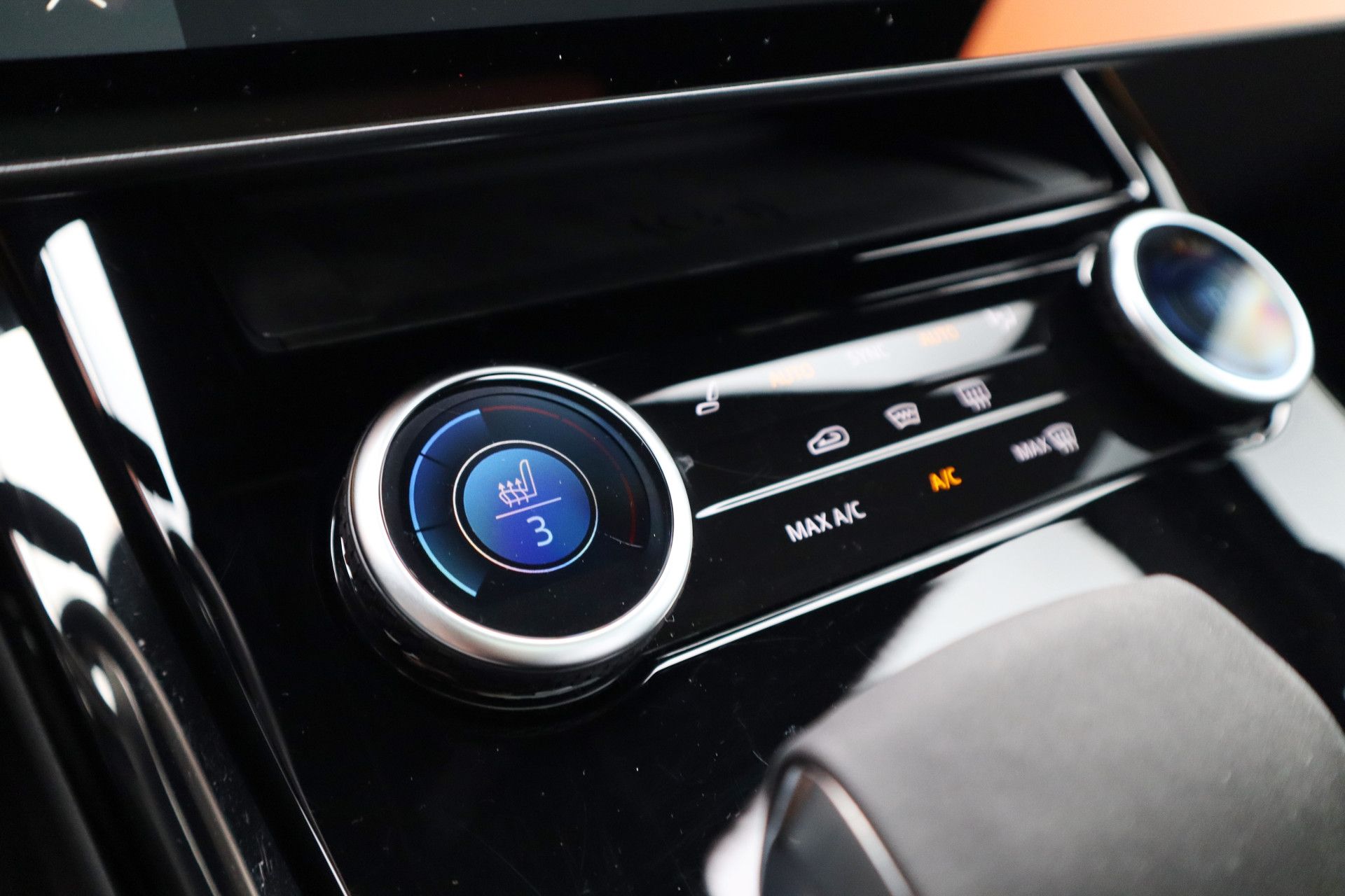 Afbeelding Land Rover Range Rover Sport 4.4 P530 First Edition | Meridian Audio, Massage, Pano, ACC, Trekhaak, Zitklima, Stuurverwarming, Zonweringspakket