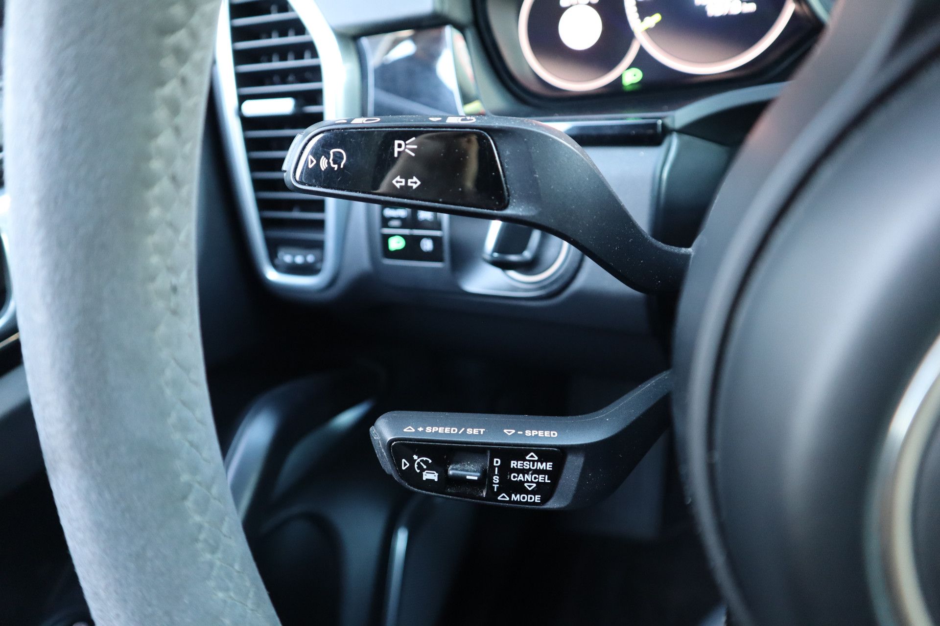 Afbeelding Porsche Cayenne Coupé 4.0 Turbo S E-Hybrid | Keramisch, Carbon, Burmester High End, Trekhaak, Sport Chrono, Drive Assist, 360°-Camera, Stoelverwarming, Stuurverwarming
