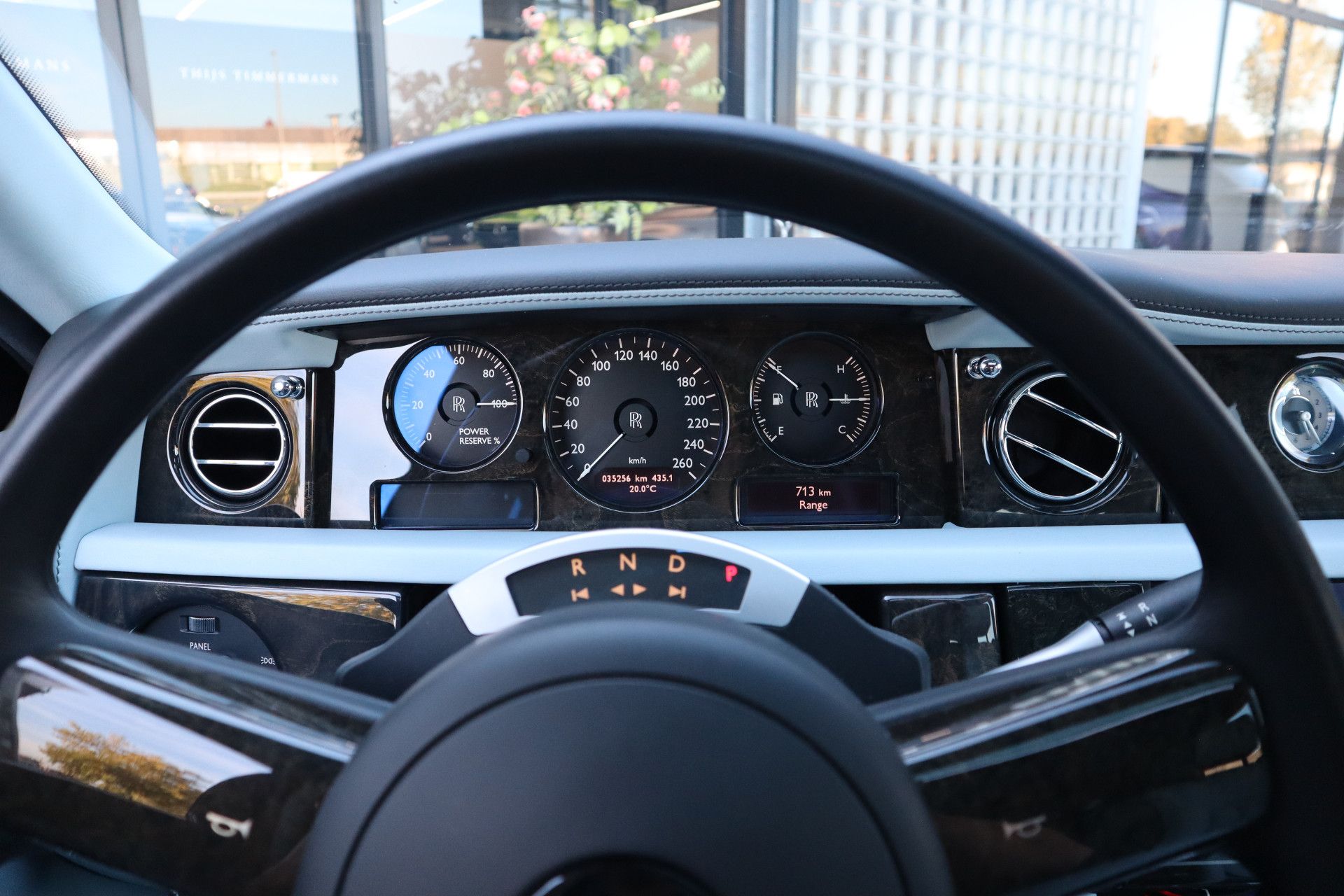Afbeelding Rolls-Royce Phantom 6.7 V12 | Two tone, Sterrenhemel + schuifdak, Coachline, Gordijnen, Entertainment, Exicon Audio