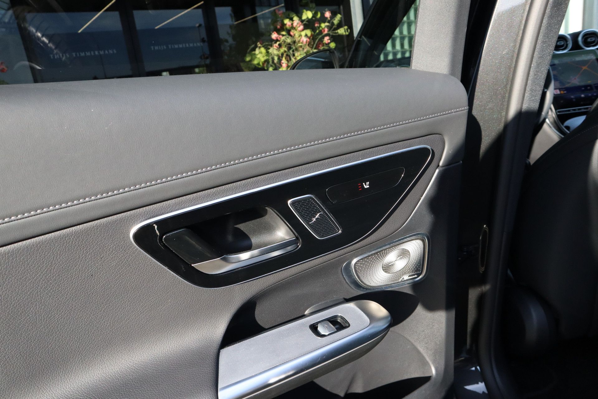 Afbeelding Mercedes-Benz GLC 400 e 4MATIC | AMG-Line, Massage, Burmester, Pano, Trekhaak, Memory, Zitklima, Stuurverwarming, Digital Light