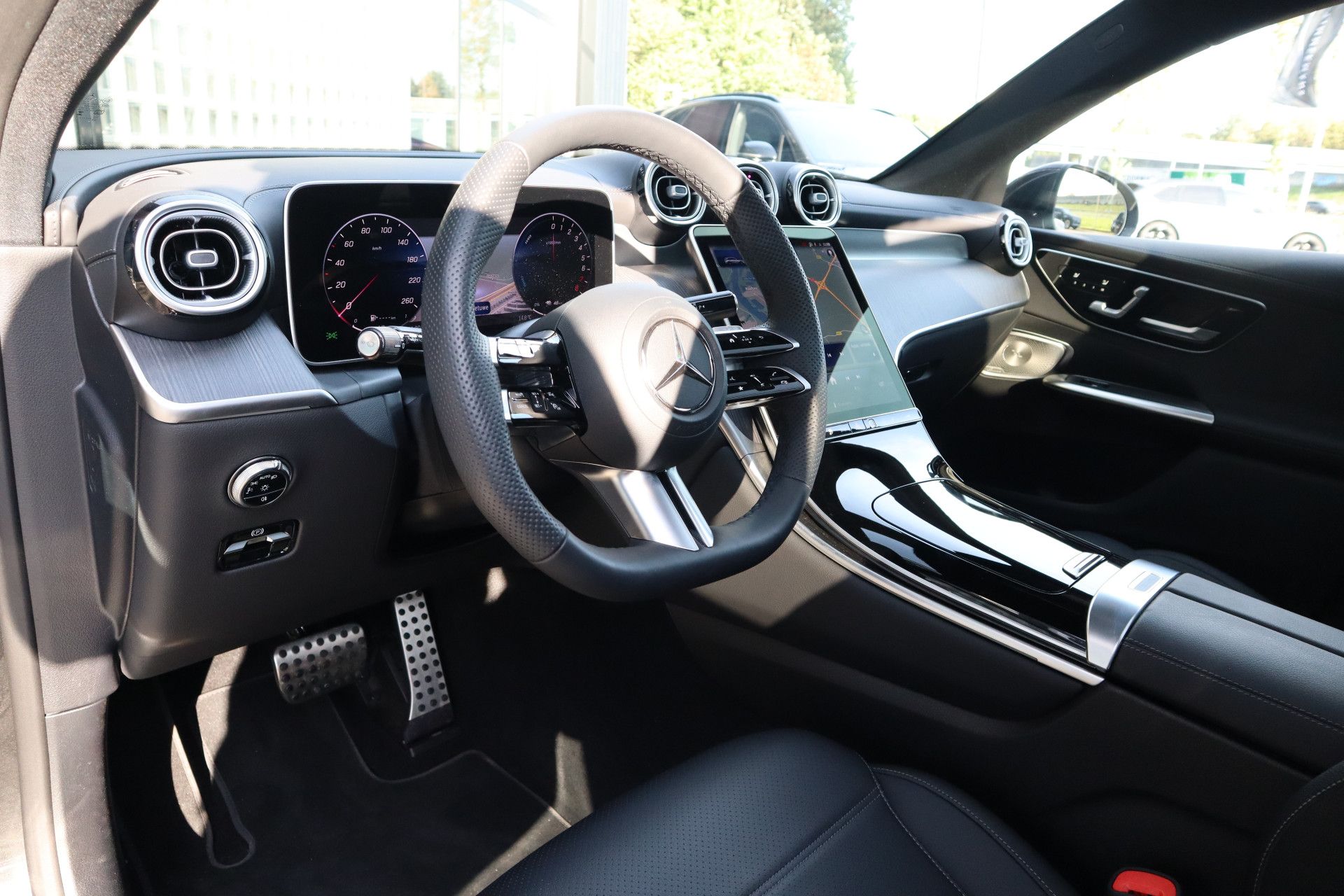 Afbeelding Mercedes-Benz GLC 400 e 4MATIC | AMG-Line, Massage, Burmester, Pano, Trekhaak, Memory, Zitklima, Stuurverwarming, Digital Light