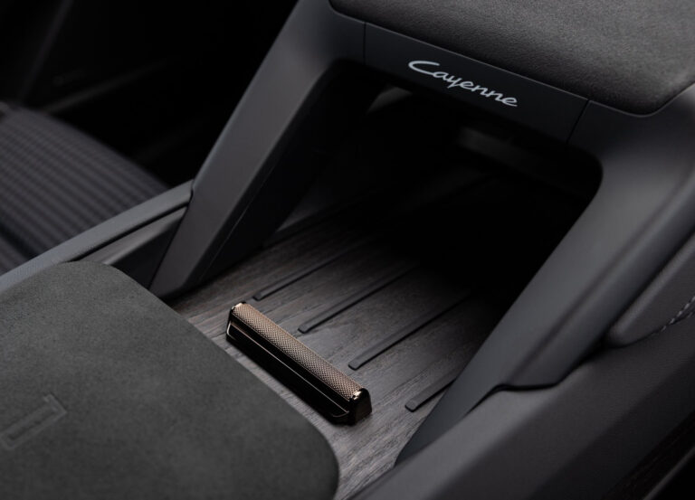 Porsche-Cayenne_Coupe_